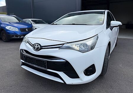 Toyota Avensis Basis 1,6