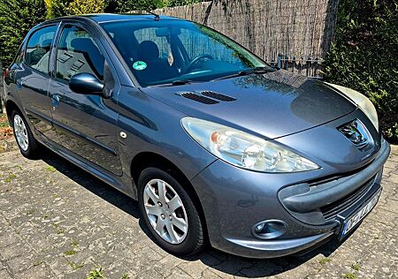 Peugeot 206 1.4 75 -