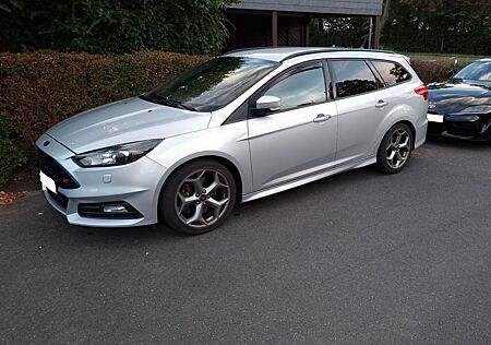 Ford Focus ST Turnier