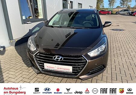 Hyundai i40 i40cw 1.7 CRDi 7-DCT Premium PANO LEDER XENON AH