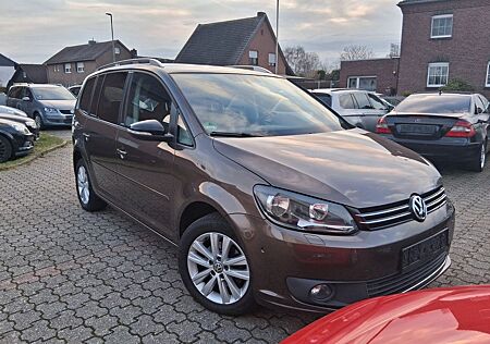 VW Touran Volkswagen Style
