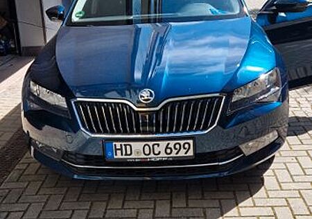 Skoda Superb 2.0 TDI DSG