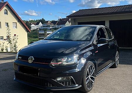 VW Polo Volkswagen 1.8 TSI DSG GTI top Ausstattung