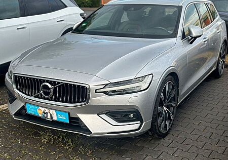 Volvo V60 AWD*MEMORY*STDHZ*HUD*HARMAN/KARDON*