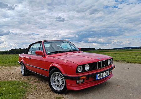 BMW 320i E30
