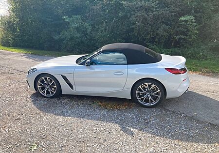 BMW Z4 sDrive30i Advantage H+K,Headup usw.