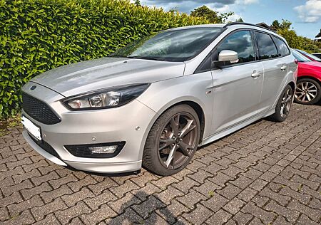 Ford Focus 1,5 TDCi 88kW PowerSh. ST-Line Turnier...