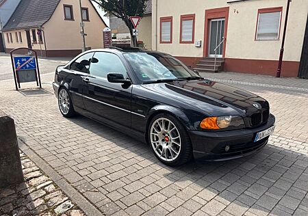 BMW 320Ci -
