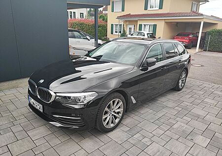 BMW 530d xDrive Touring*Leder*HUD*Kamera*AHK*8fach