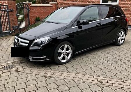 Mercedes-Benz B 180 CDI BlueEFFICIENCY -