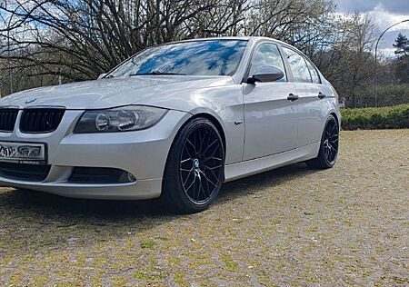 BMW 320i -E90 sportlich, Motor revidiert