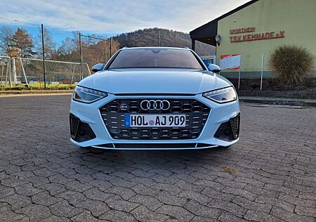 Audi S4 TDI 3.0 Quattro Mild-Hybrid