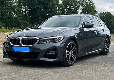 BMW 330d xDrive Touring M Sport Auto. M Sport 286PS