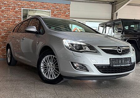 Opel Astra J Sports Tourer-1.7CDTI-Xenon-Navi-AHK