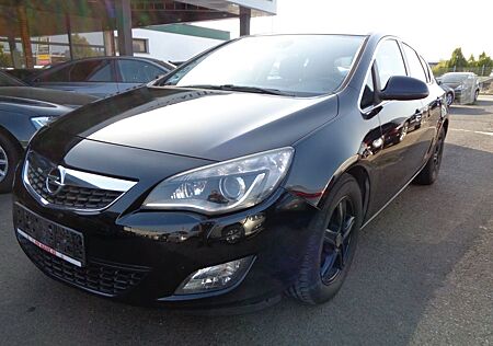 Opel Astra J Lim. 5-trg. Sport°Pdc°Shz°Klima°Tempomat