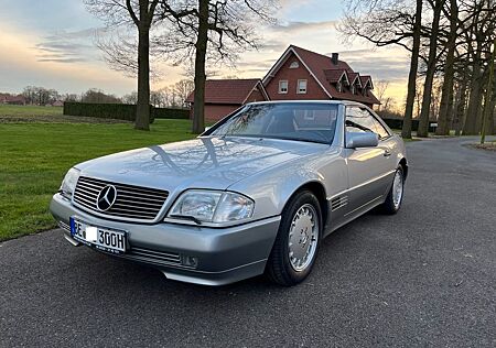 Mercedes-Benz SL 300 Cabrio Hardtop Leder Automatik Oldtimer