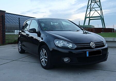 VW Golf Volkswagen 1.6 TÜV/27 / AC