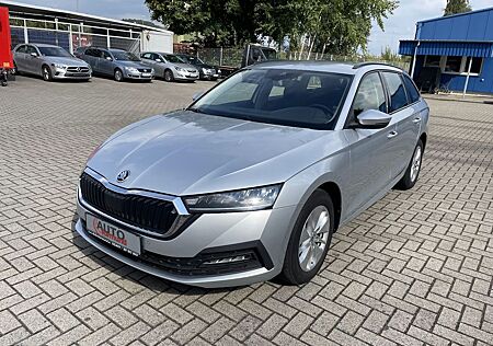 Skoda Octavia Combi Ambition LED,CARPLAY, AHK, 1. Hand