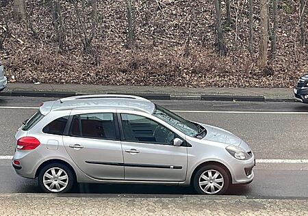 Renault Clio Grandtour -Scheckheft, neuer TÜV und Reifen