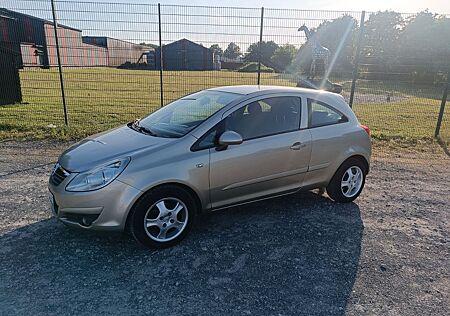 Opel Corsa 1.0 wenig Kilometer