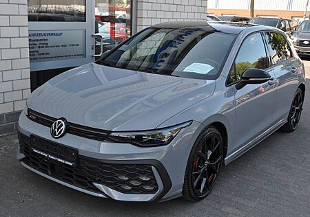 VW Golf Volkswagen VIII Lim. 2.0 TSI 195 kW GTI/PANODACH/HUP