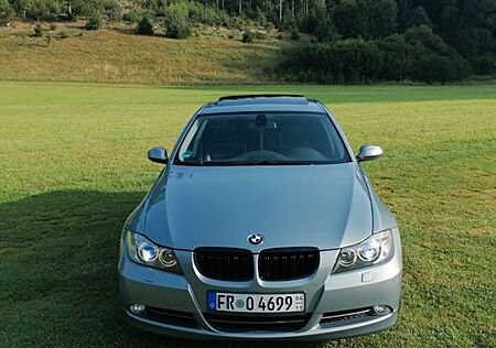 BMW 330i -