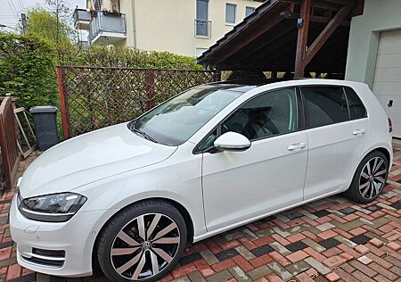 VW Golf Volkswagen 1.4 TSI Highline, Panorama, AHZV, 18 Zoll