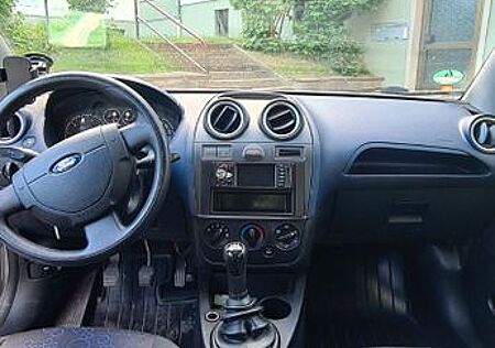 Ford Fiesta 1,3 51 kW Style Style