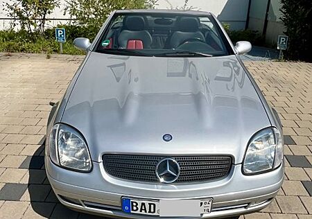 Mercedes-Benz SLK 200 -