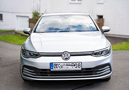 VW Golf Volkswagen 8 - 1.5 TSI Life 131 PS Bj. 07/2020