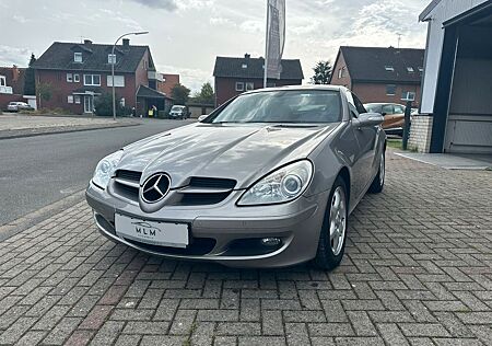 Mercedes-Benz SLK 200 Kompressor Automatik Leder Navi PDC