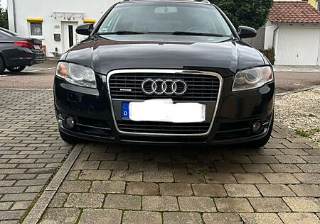 Audi A4 2.0 T FSI quattro Avant - Tüv neu