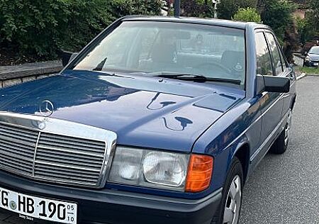 Mercedes-Benz 190