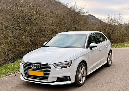 Audi A3 40 e-tron S tronic Sportback