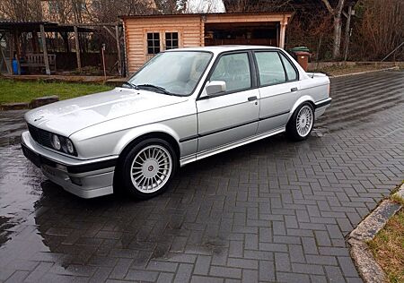 BMW 325