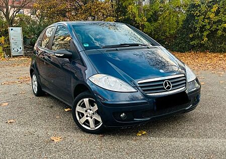 Mercedes-Benz A 170 autom. NAVI*SHZ*PANO*SCHECKHEFT*8FACH* etc