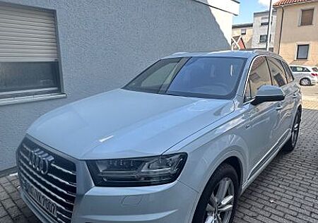 Audi Q7 50 TDI quattro tiptronic S line S line