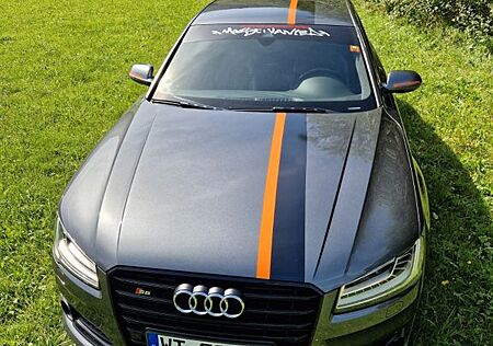 Audi S8 4.0 TFSI plus tiptronic quattro -