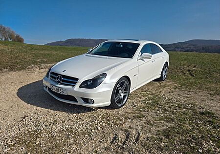 Mercedes-Benz CLS 63 AMG AMG W219 514PS Diamantweiß MoPf