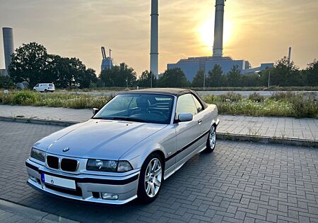 BMW 318i Cabrio Exclusiv Edition Garagenfahrzeug LPG