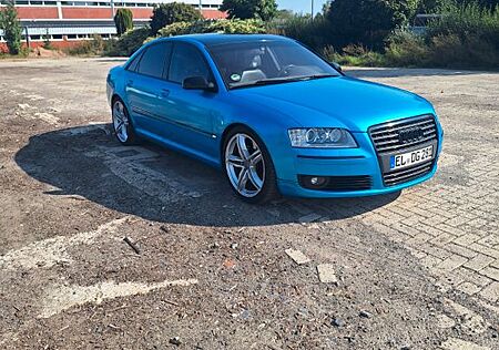Audi A8 6.0 tiptronic quattro -