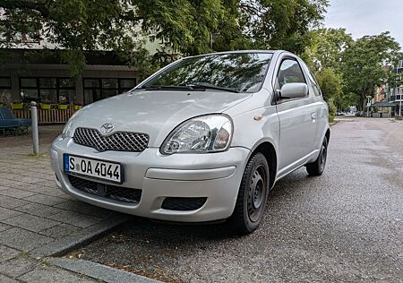 Toyota Yaris Tüv 12/26 sparsamer 1.0 4zylinder