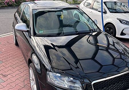 Audi A3 8P 1.9 TDI (DPF) Ambition Ambition