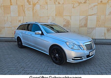 Mercedes-Benz E 220 CDI BlueEfficiency *NAVI*SCHIEBEDACH*SHZ*