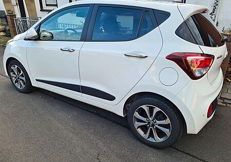 Hyundai i10 1.2 Style Vollausstattung