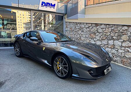 Ferrari 812 6.5 V12 Superfast DCT F1
