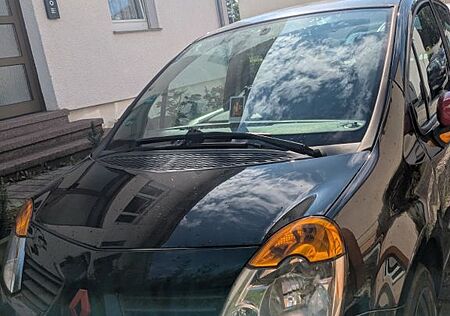 Renault Modus -TÜV bis Dezember 26 -neue Ganzjahresreifen