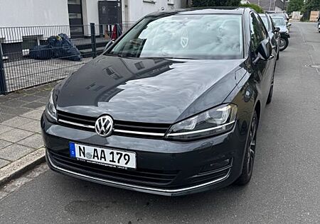 VW Golf Volkswagen 1.2 TSI DSG BMT ALLSTAR ALLSTAR