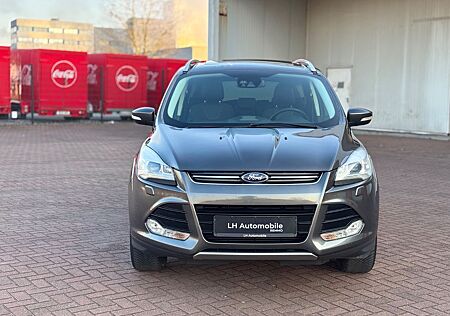 Ford Kuga Titanium Allrad Automatik Bi-Xenon AHK SHZ