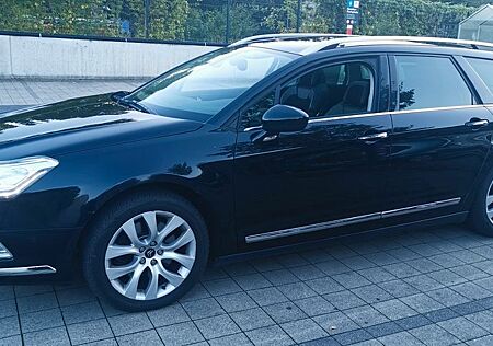 Citroën C5 3.0 HDi AUTOM.240PS 1.Hand TÜV PANO MEGA